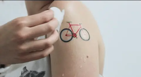 aanbrengen tattoo